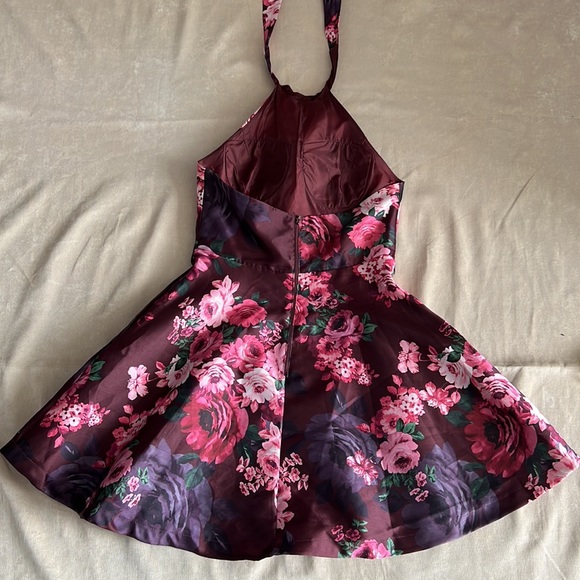 MY MICHELLE | BURGUNDY | FORMAL DRESS - Picture 7 of 13